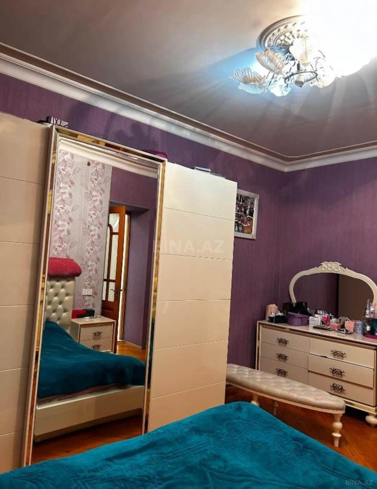 Satılır 3 otaqlı mənzil 110 m²