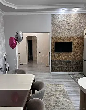 Satılır 3 otaqlı mənzil 110 m²