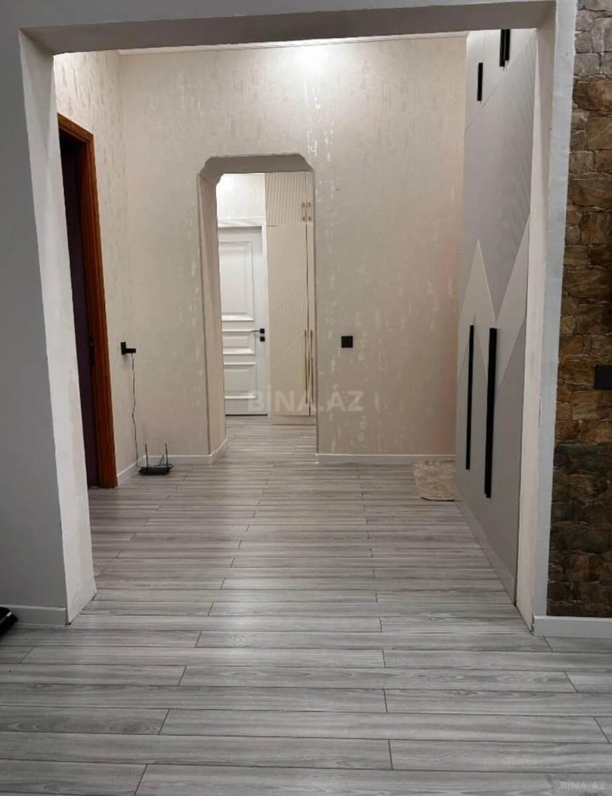 Satılır 3 otaqlı mənzil 110 m²