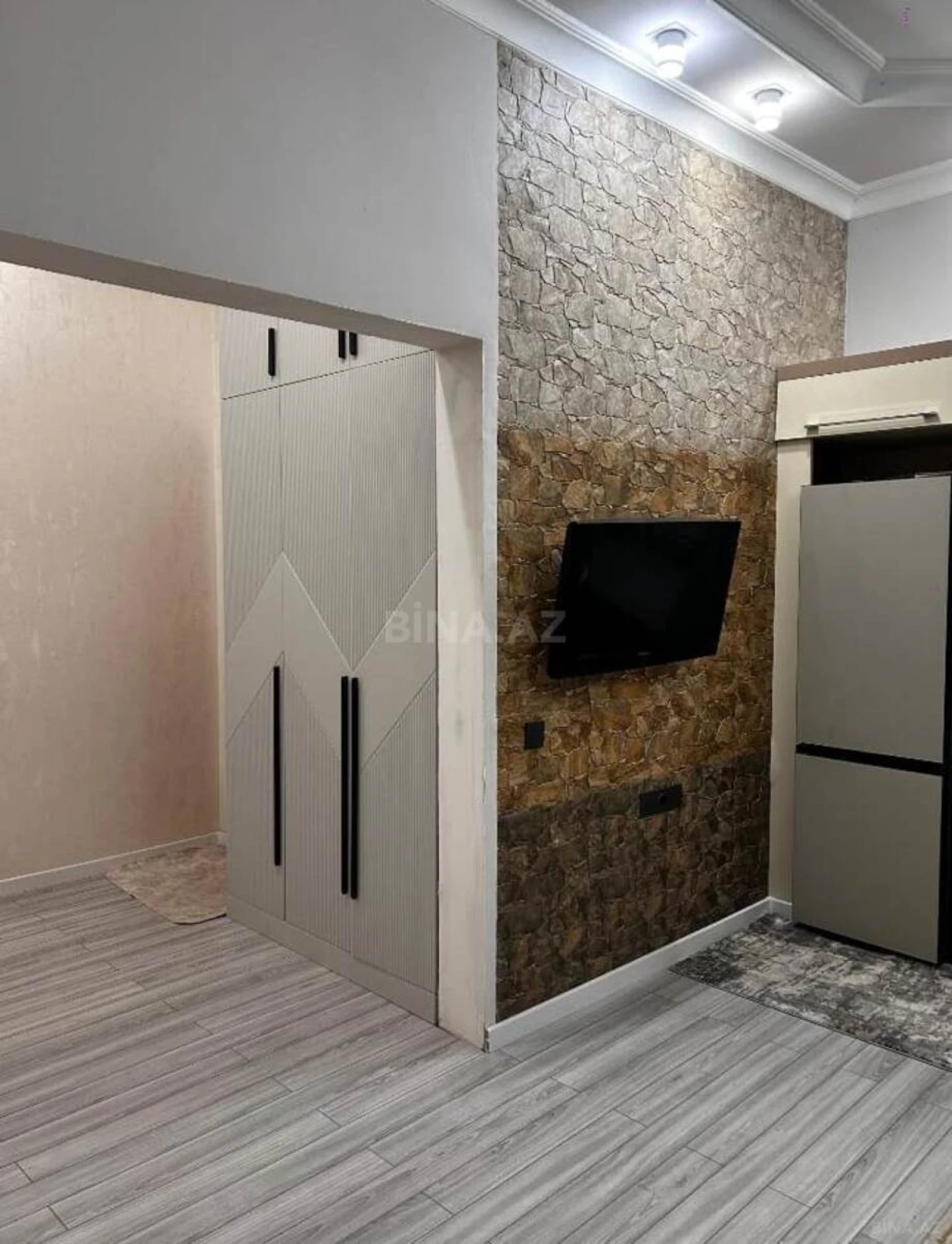 Satılır 3 otaqlı mənzil 110 m²
