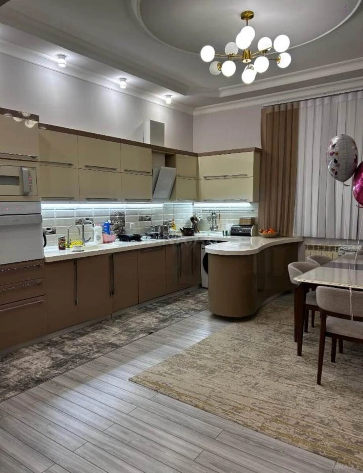 Satılır 3 otaqlı mənzil 110 m²