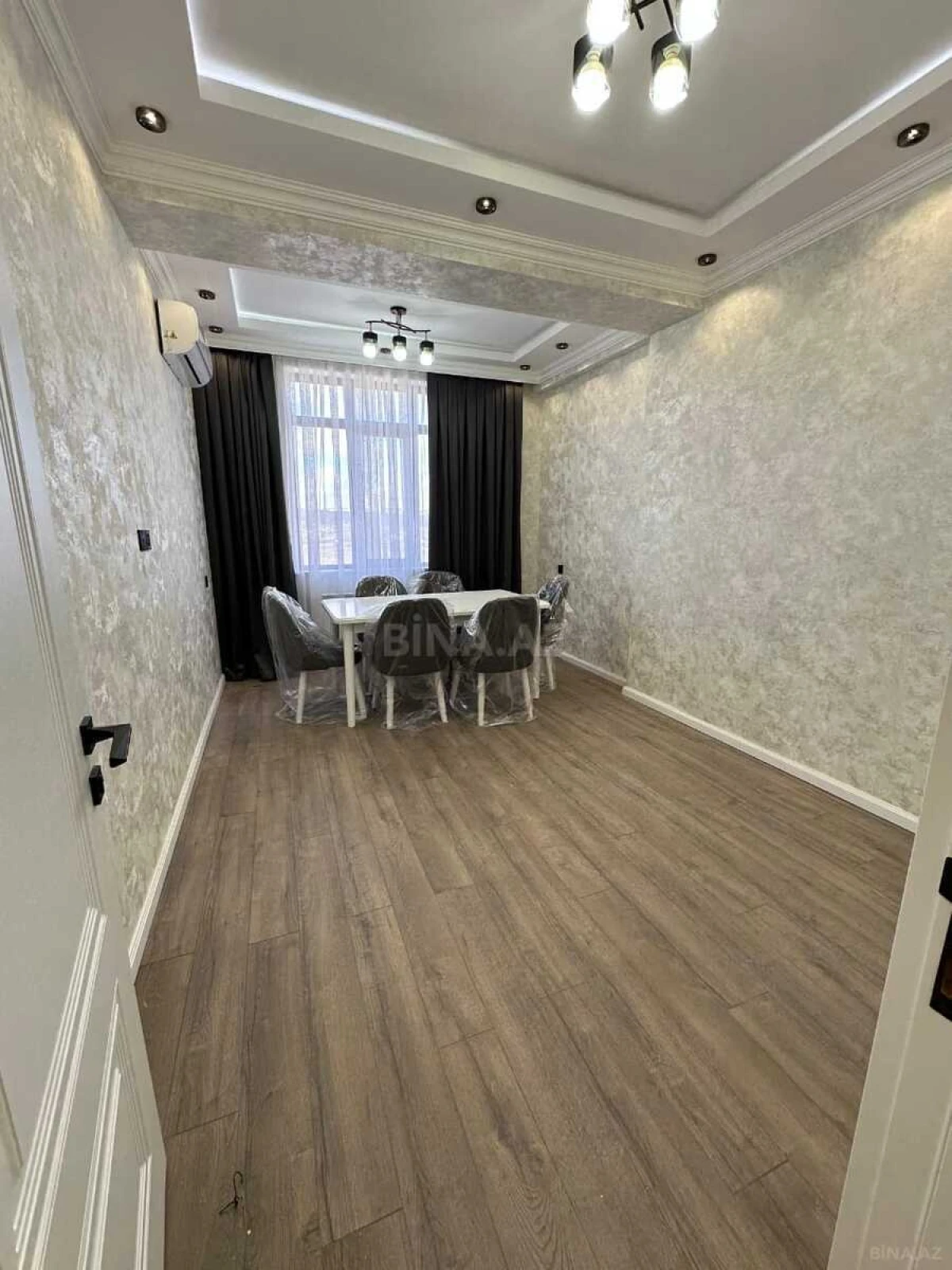 Kirayə verilir 2 otaqlı mənzil 63 m²