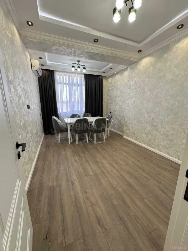 Kirayə verilir 2 otaqlı mənzil 63 m²
