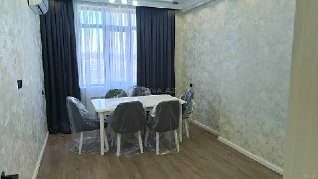 Kirayə verilir 2 otaqlı mənzil 63 m²