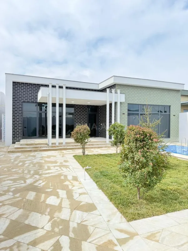 Satılır 4 otaqlı həyət evi 180 m²