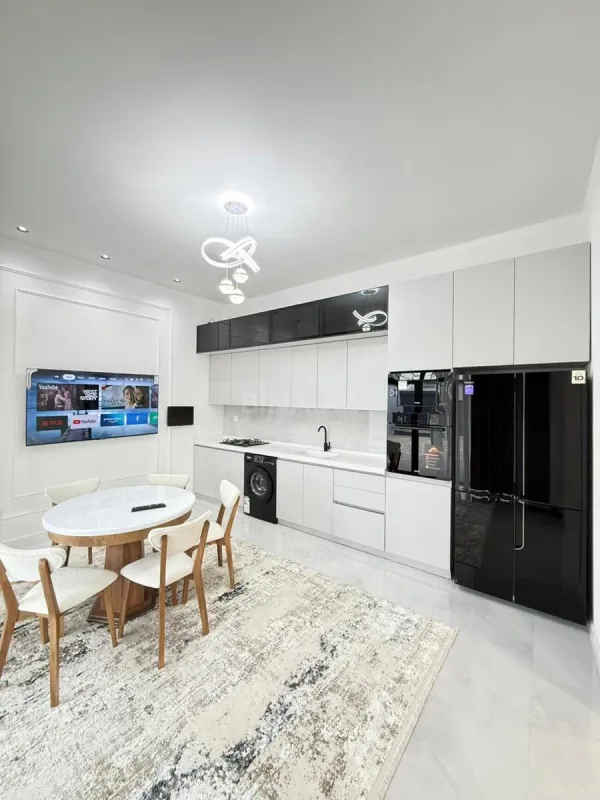 Satılır 4 otaqlı həyət evi 180 m²