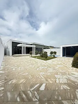 Satılır 4 otaqlı həyət evi 180 m²