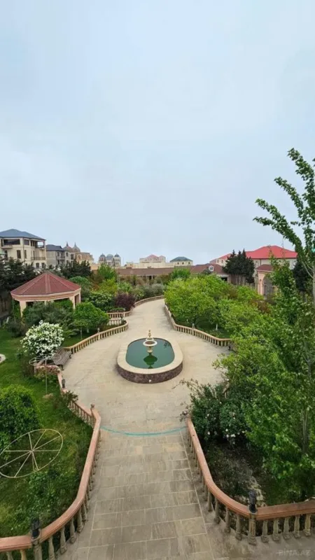 Kirayə verilir 7 otaqlı həyət evi 400 m²