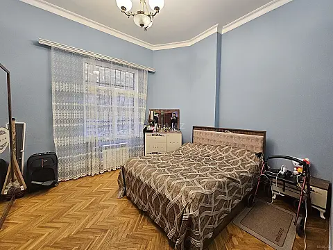 Satılır 3 otaqlı mənzil 95 m²