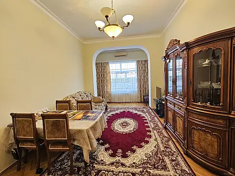 Satılır 3 otaqlı mənzil 95 m²