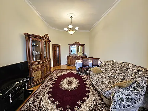Satılır 3 otaqlı mənzil 95 m²