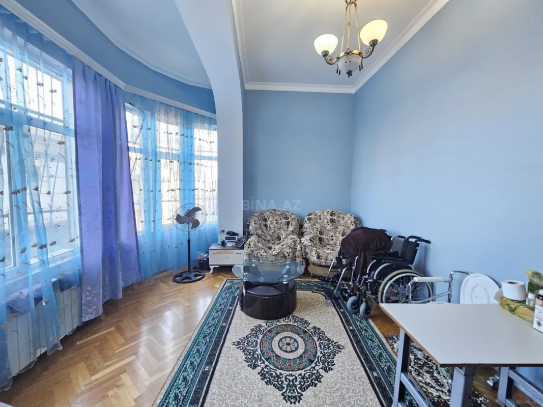 Satılır 3 otaqlı mənzil 95 m²