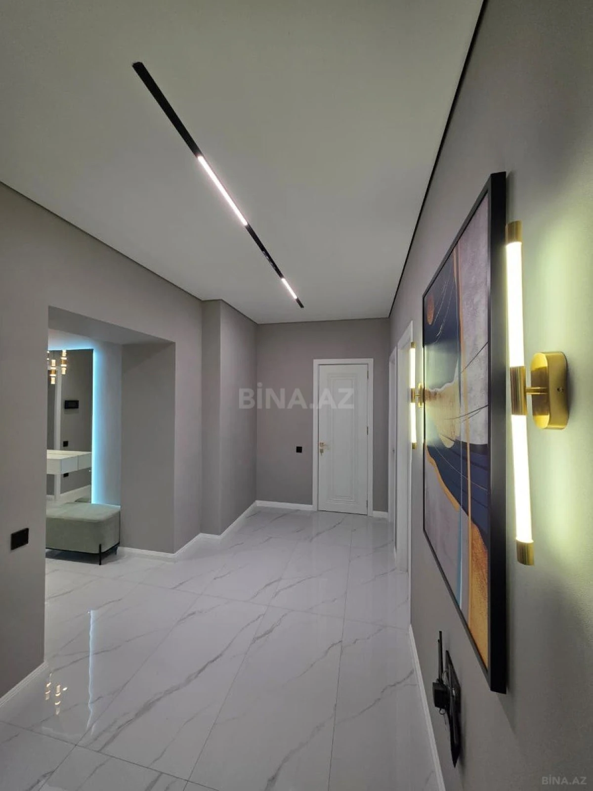 Satılır 3 otaqlı mənzil 110 m²
