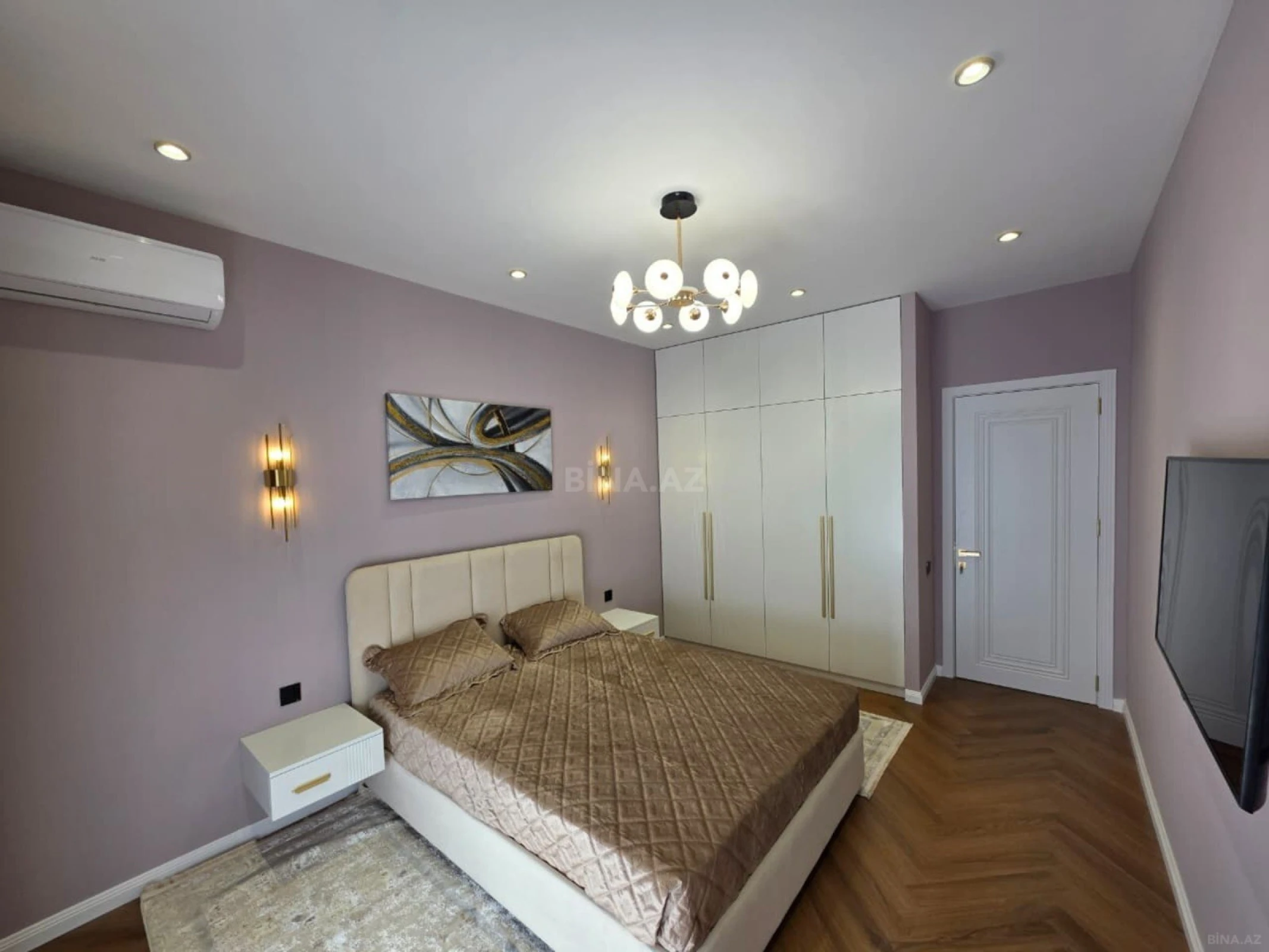 Satılır 3 otaqlı mənzil 110 m²