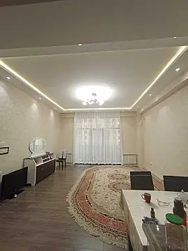 Satılır 2 otaqlı mənzil 80 m²