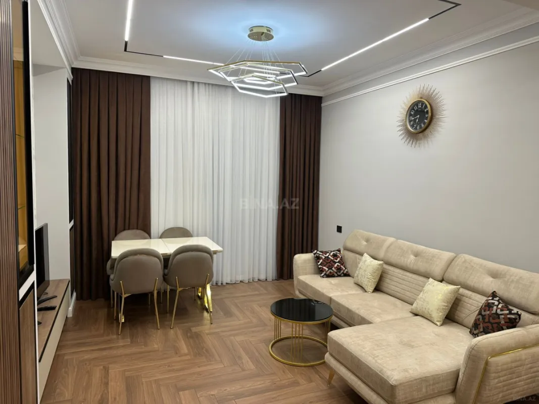 Kirayə verilir 2 otaqlı mənzil 68 m²