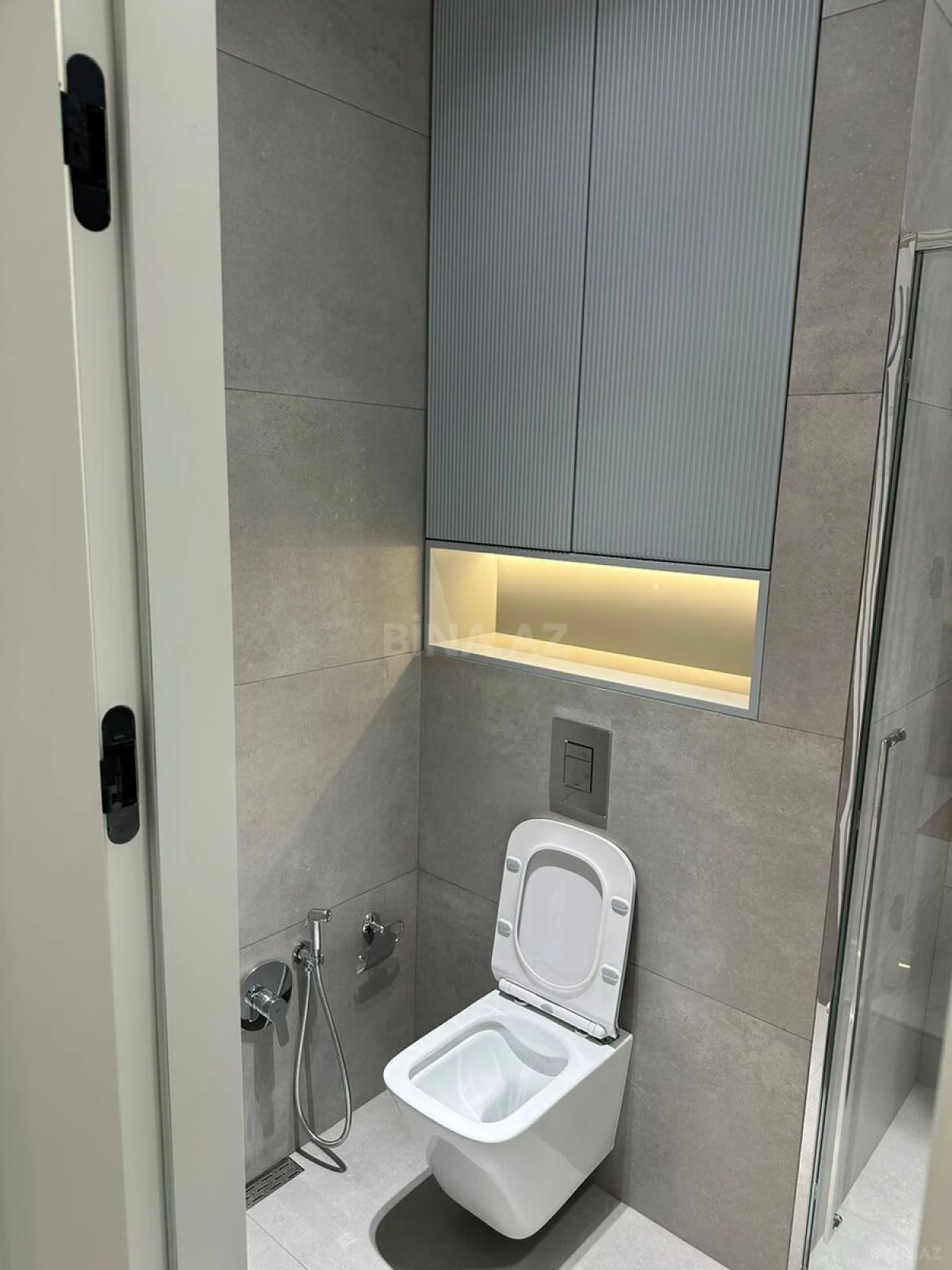 Kirayə verilir 2 otaqlı mənzil 68 m²