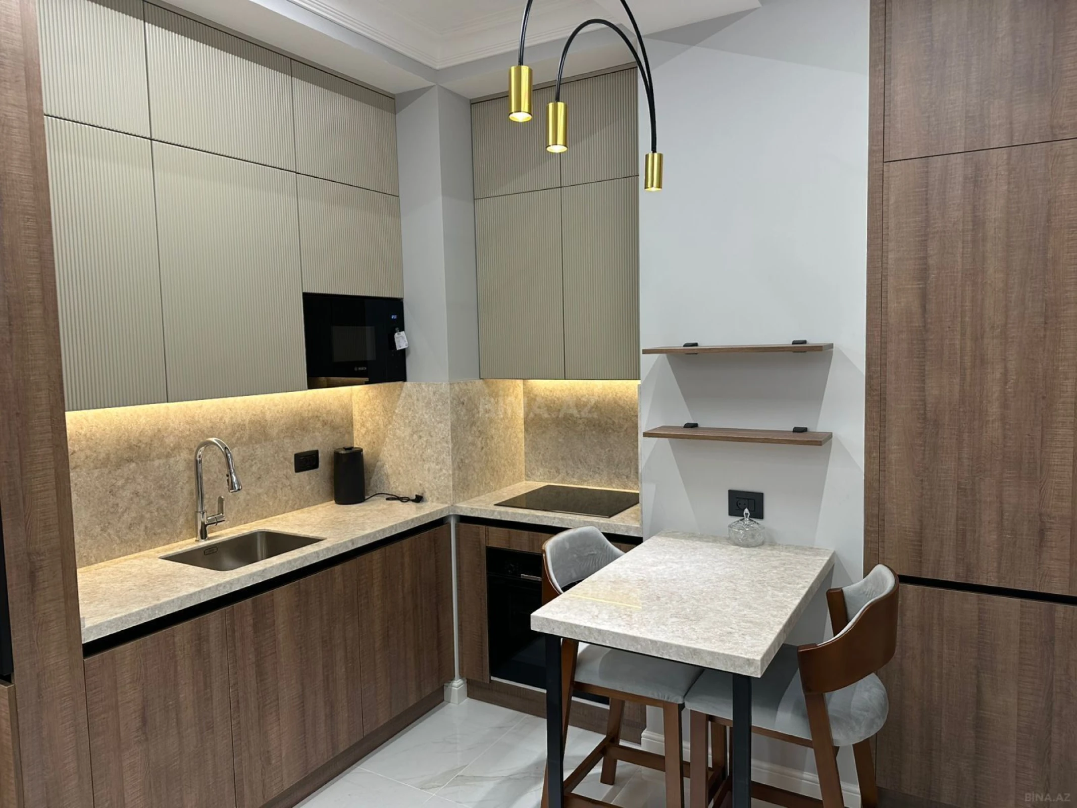 Kirayə verilir 2 otaqlı mənzil 68 m²