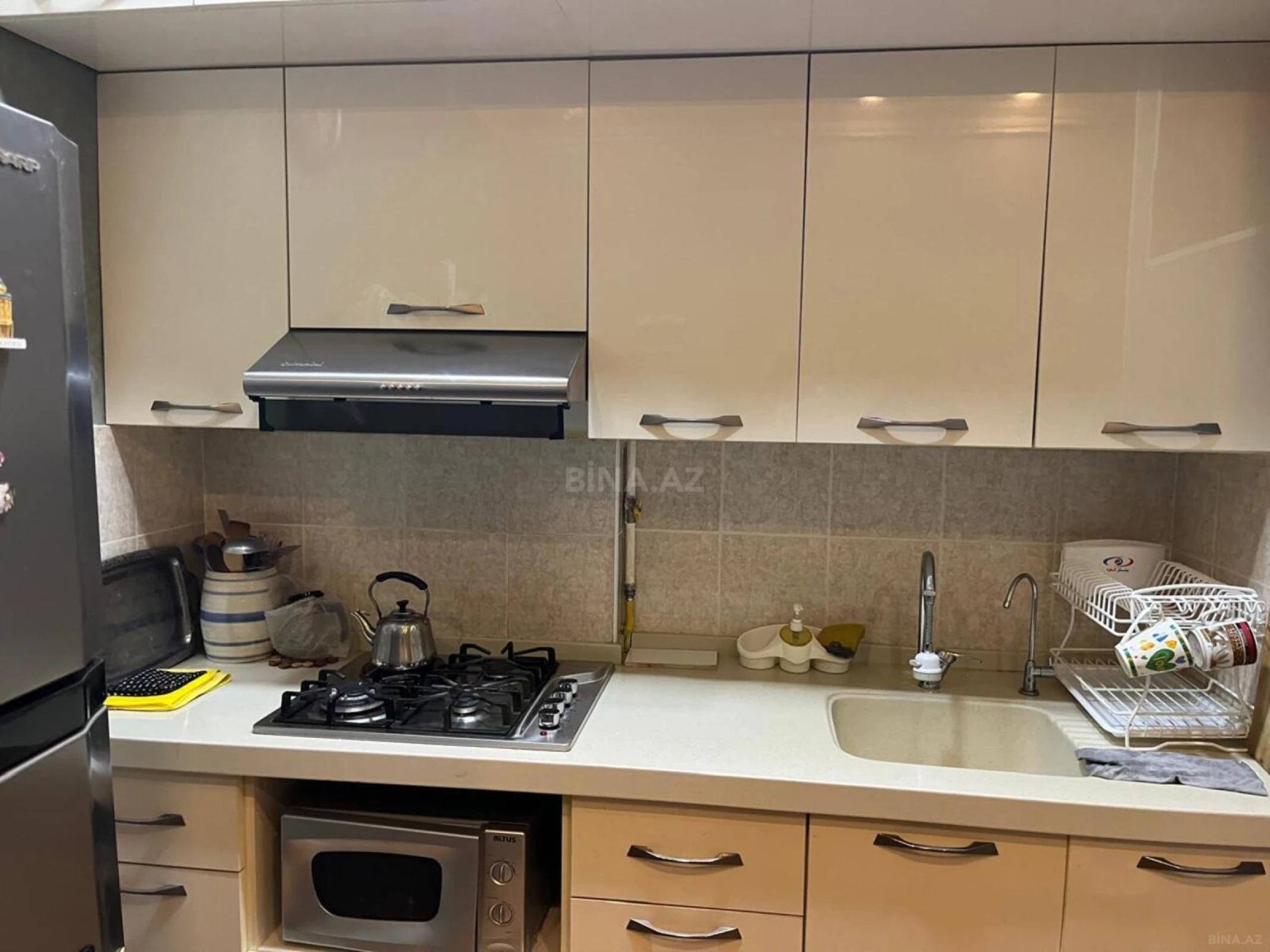 Kirayə verilir 3 otaqlı mənzil 100 m²