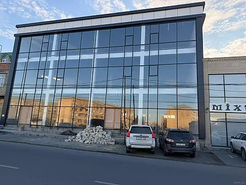 Kirayə verilir obyekt 1600 m²