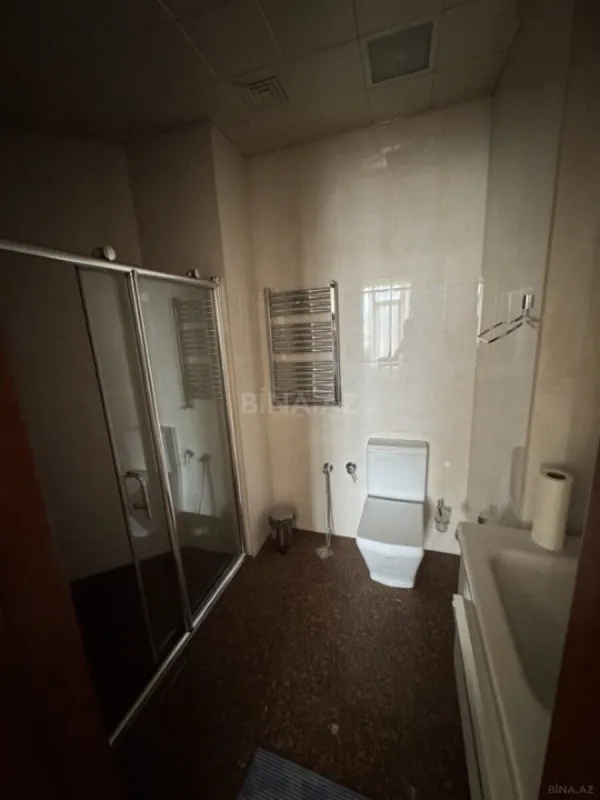 Kirayə verilir 3 otaqlı mənzil 160 m²