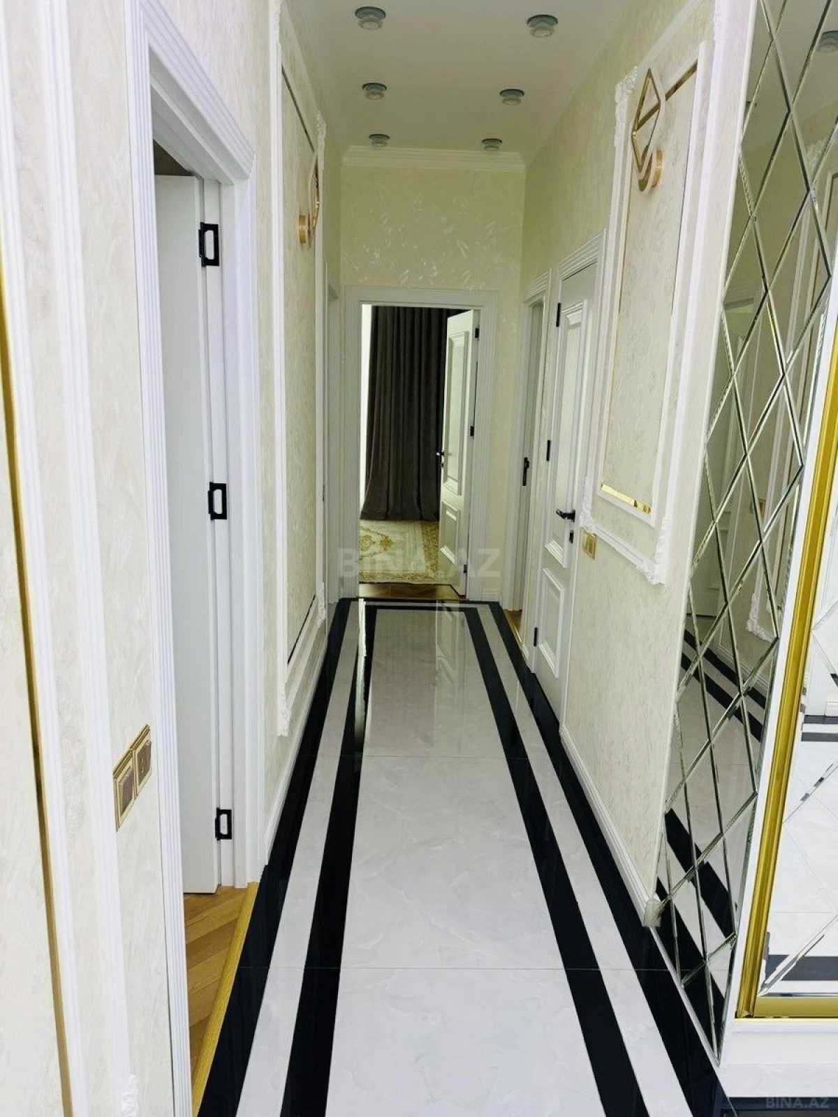 Satılır 3 otaqlı mənzil 90 m²