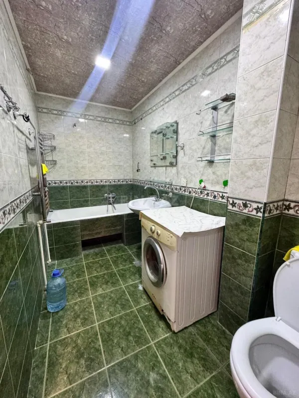 Satılır 2 otaqlı mənzil 75 m²