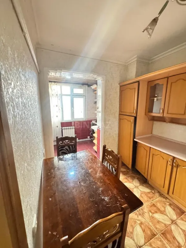 Satılır 2 otaqlı mənzil 75 m²