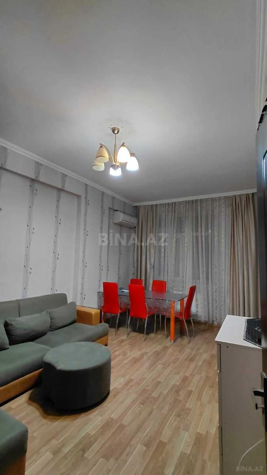 Kirayə verilir 2 otaqlı mənzil 65 m²