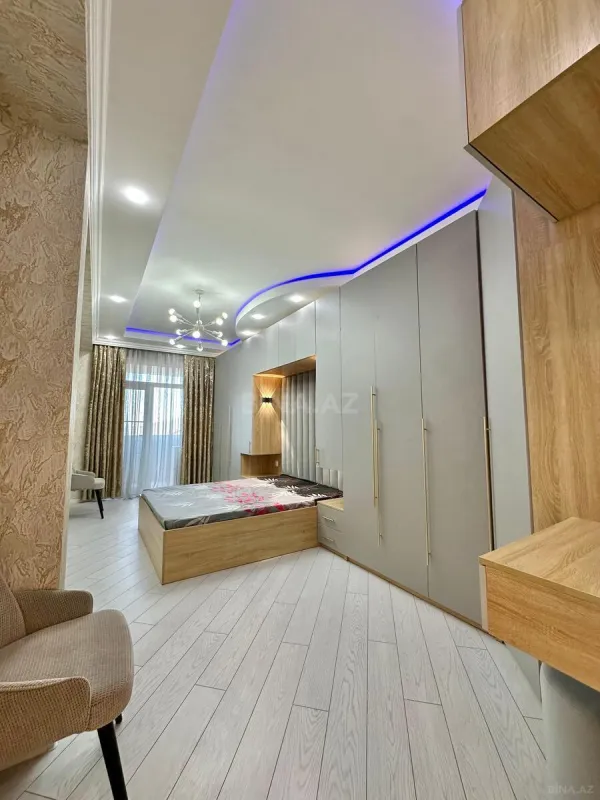 Satılır 2 otaqlı mənzil 75 m²