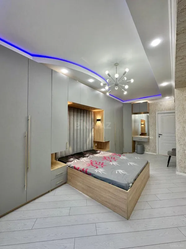 Satılır 2 otaqlı mənzil 75 m²