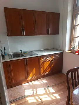 Kirayə verilir 4 otaqlı ofis 130 m²