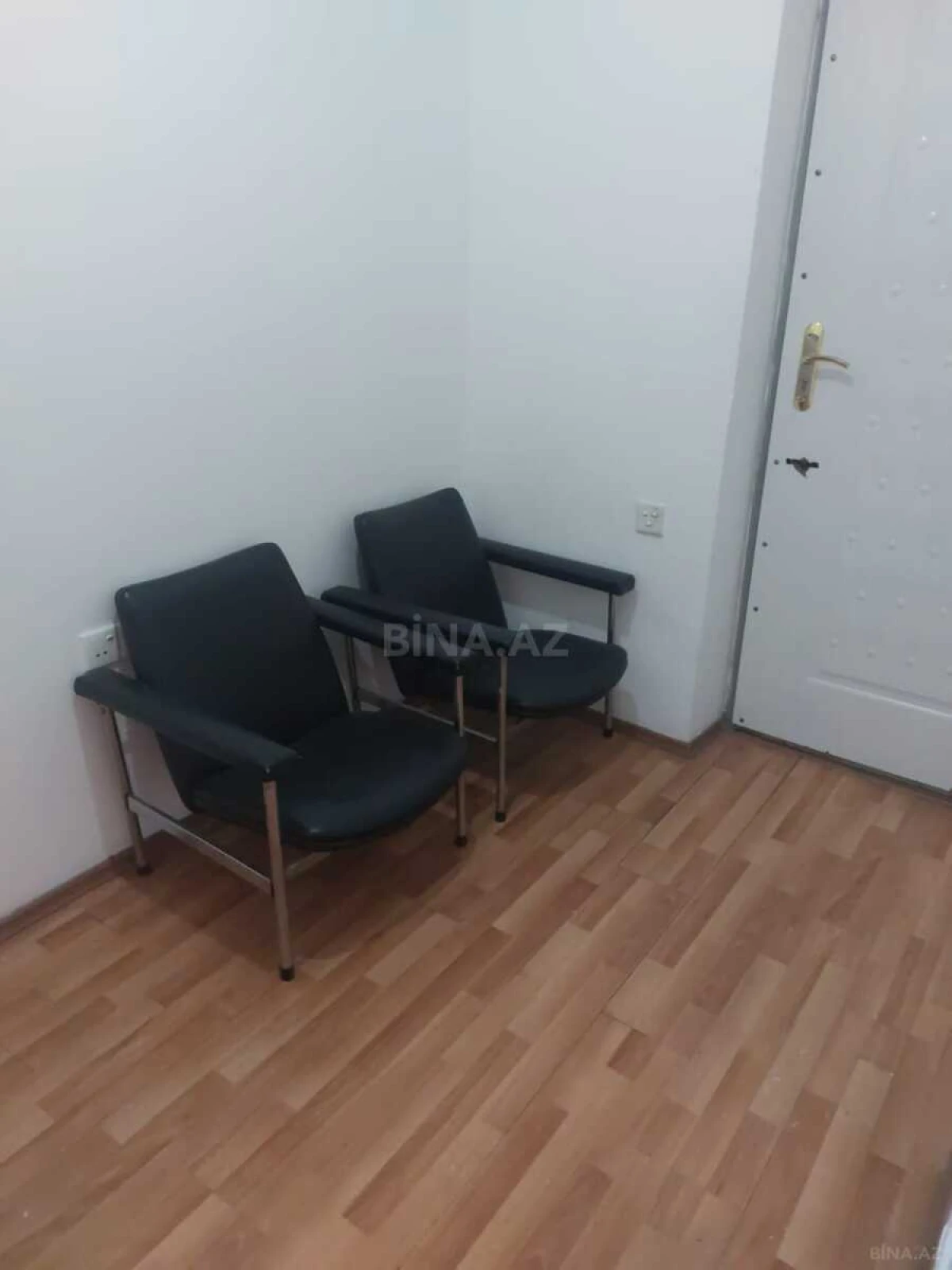 Kirayə verilir 4 otaqlı ofis 130 m²