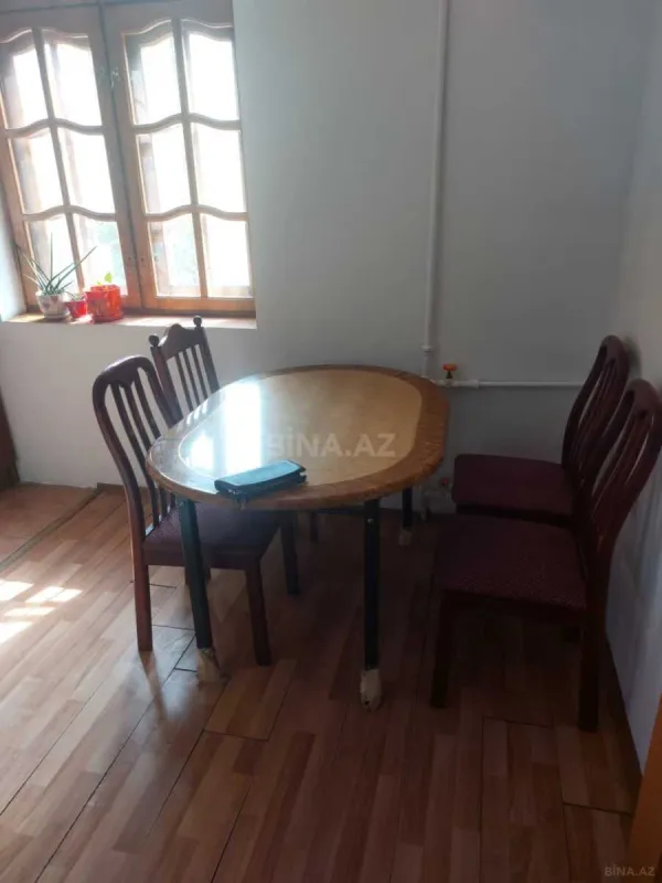 Kirayə verilir 4 otaqlı ofis 130 m²