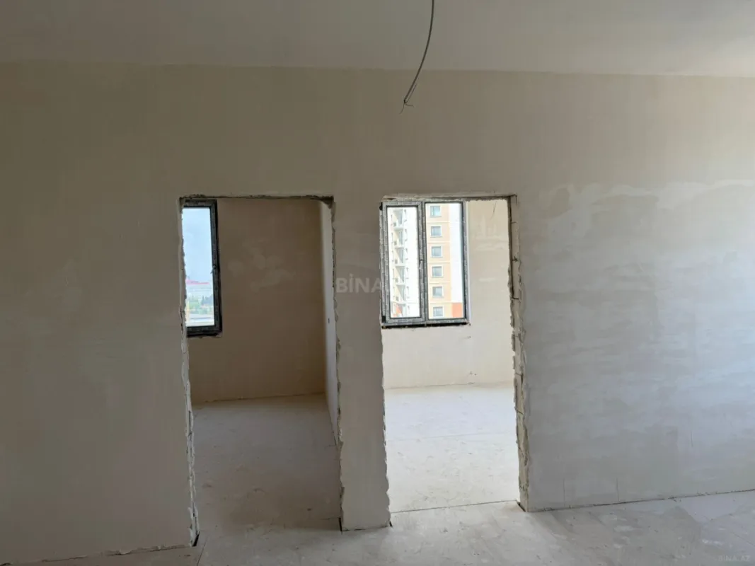 Satılır 2 otaqlı mənzil 81 m²