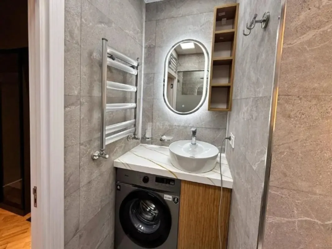 Kirayə verilir 2 otaqlı mənzil 55 m²