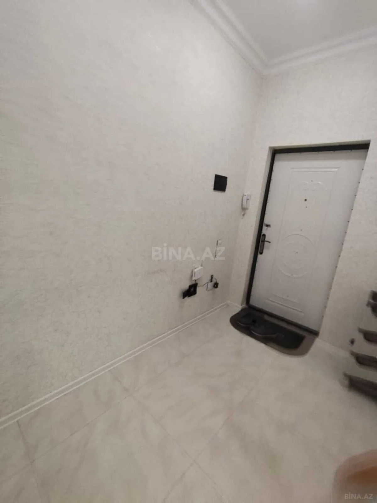 Satılır 2 otaqlı mənzil 74 m²