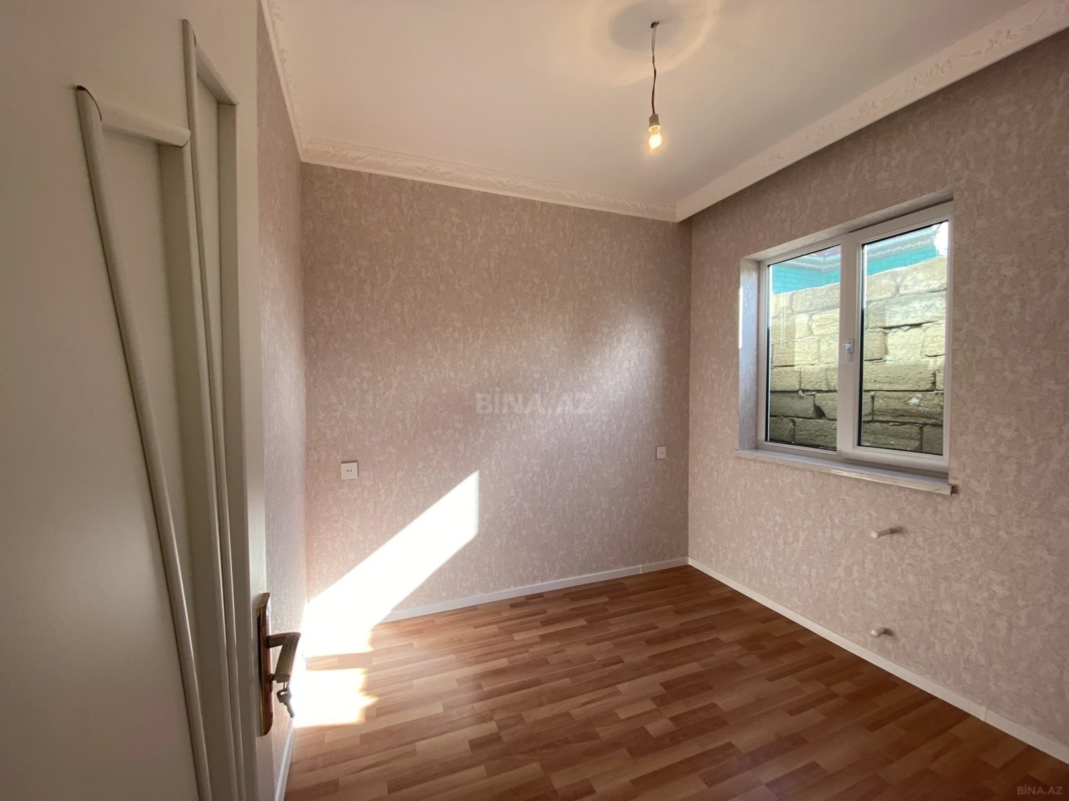 Satılır 2 otaqlı həyət evi 60 m²