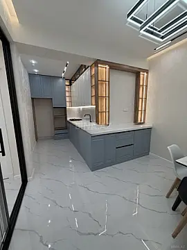 Satılır 3 otaqlı mənzil 135 m²