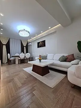 Satılır 3 otaqlı mənzil 135 m² — Bakı, Badamdar 3 otaq 135.00 m²