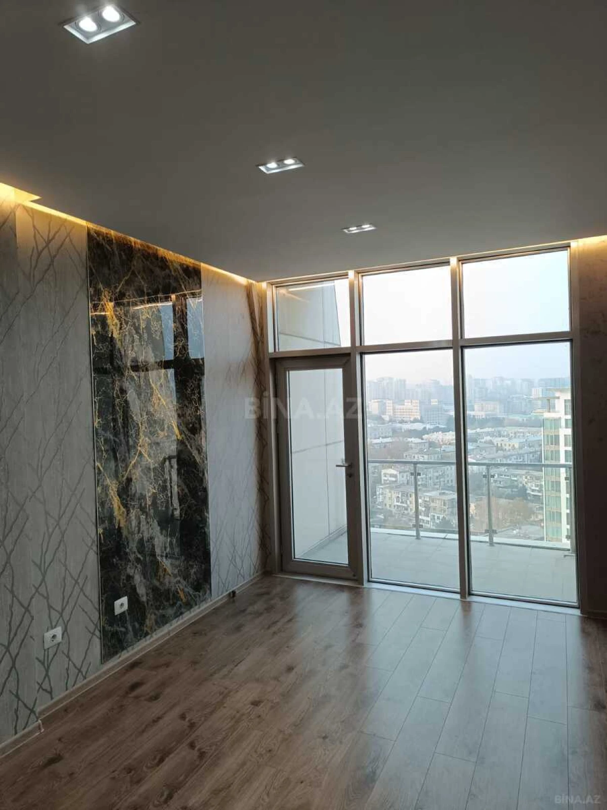 Kirayə verilir 3 otaqlı ofis 155 m²