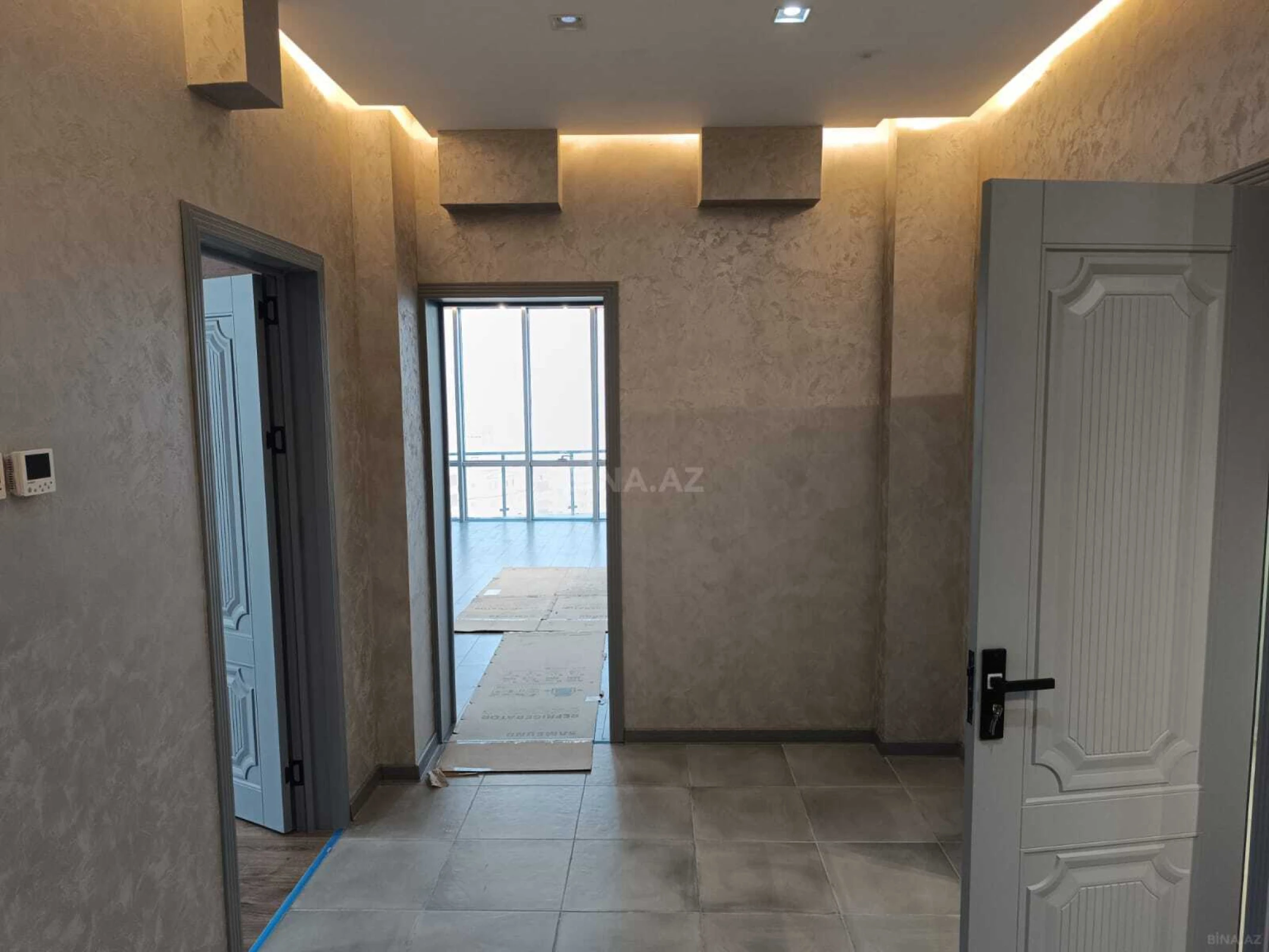 Kirayə verilir 3 otaqlı ofis 155 m²