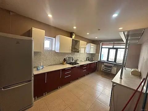 Kirayə verilir obyekt 1600 m²