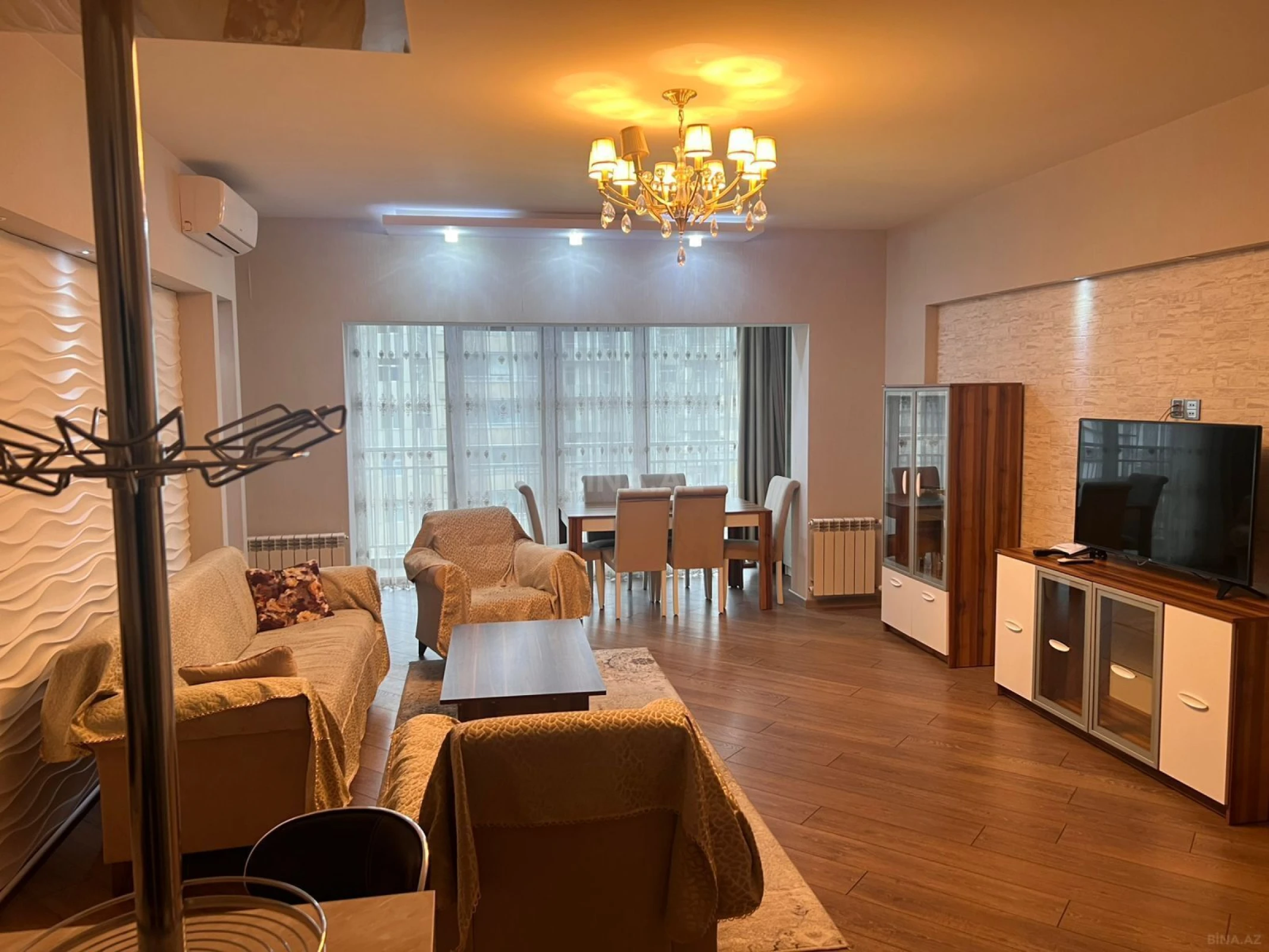 Kirayə verilir 2 otaqlı mənzil 70 m²