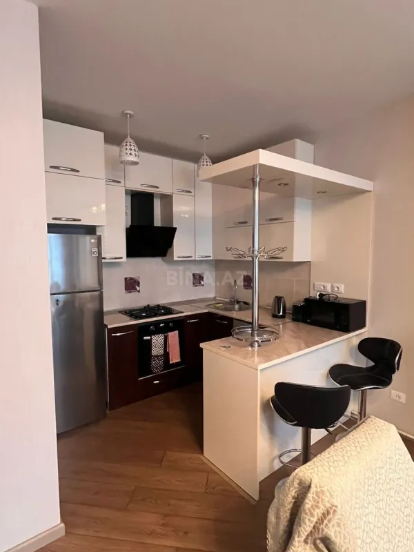 Kirayə verilir 2 otaqlı mənzil 70 m²