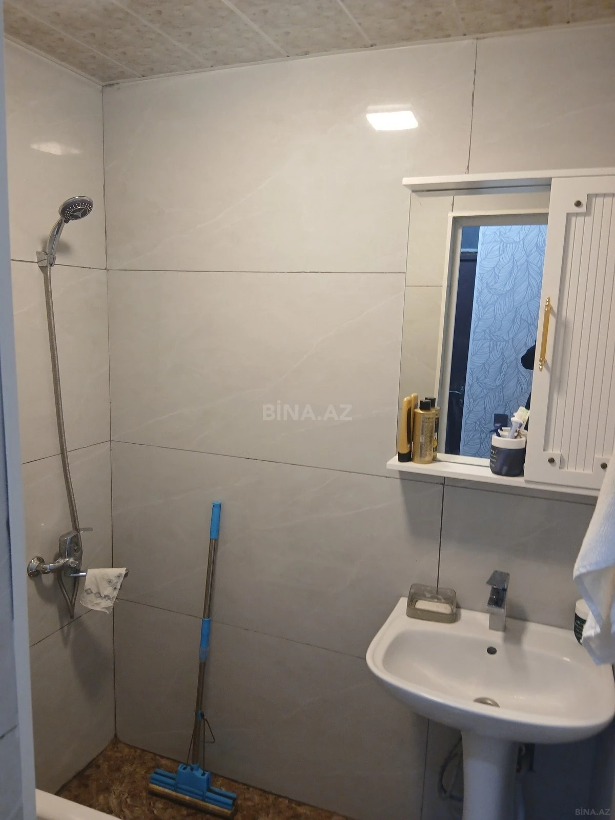 Satılır 2 otaqlı həyət evi 65 m²