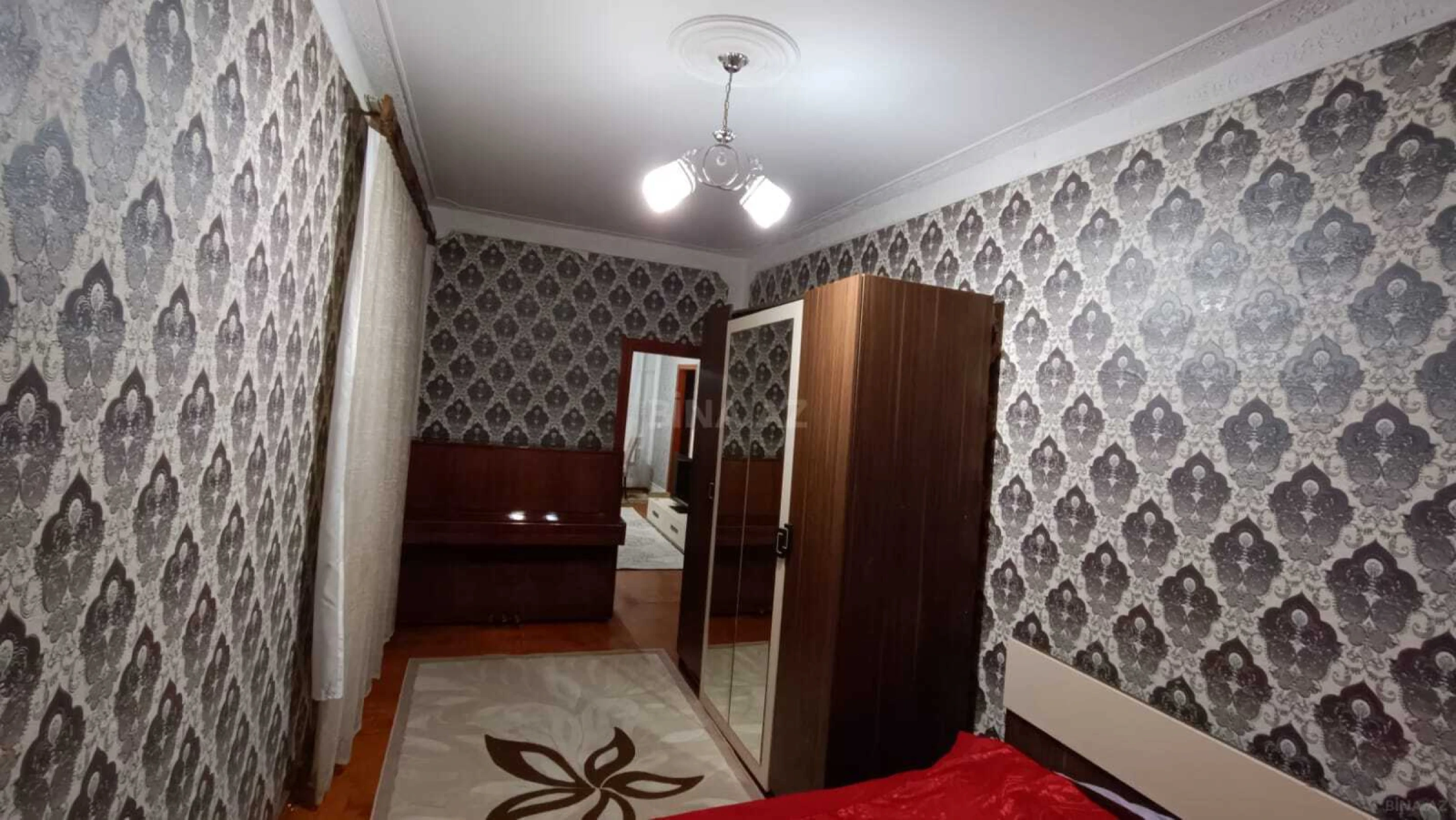 Kirayə verilir 2 otaqlı mənzil 60 m²