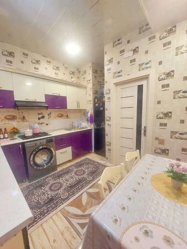 Satılır 2 otaqlı mənzil 75 m²