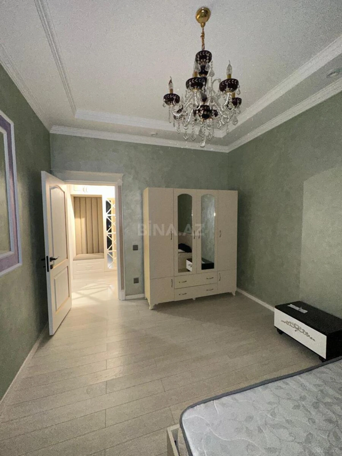 Kirayə verilir 3 otaqlı mənzil 100 m²