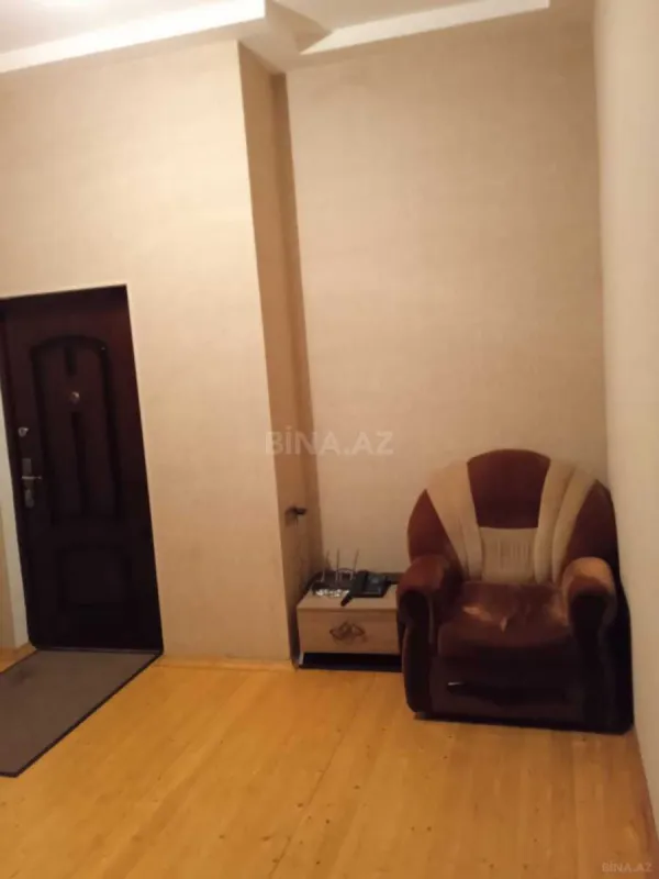 Kirayə verilir 2 otaqlı mənzil 82 m²